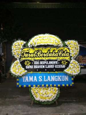 Papan Bunga Duka di Gedangrejo